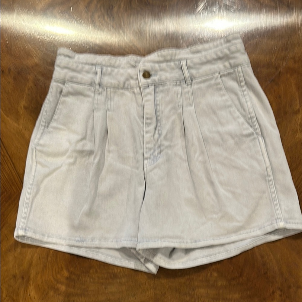 Women's Classic Fatherly Light Gray Jean Shorts
